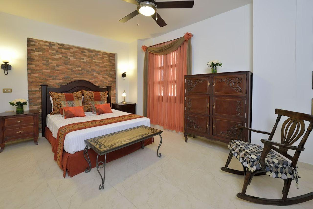 Dorado Plaza Boutique Calle Del Arsenal Hotel 4*