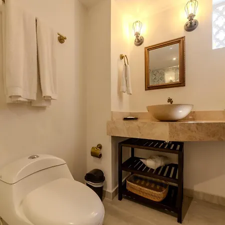 Dorado Plaza Calle Del Arsenal 4*