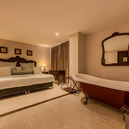 Dorado Plaza Calle Del Arsenal 4*