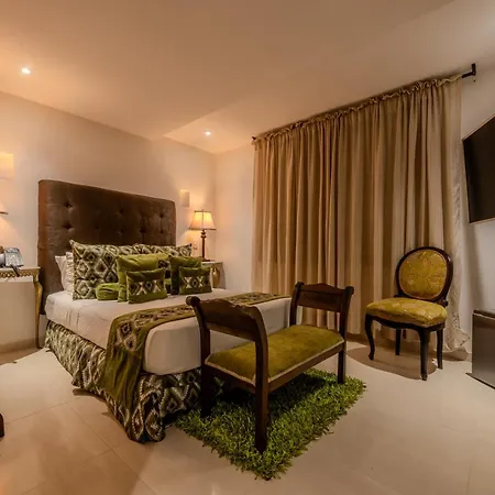 Dorado Plaza Calle Del Arsenal Hotel 4*