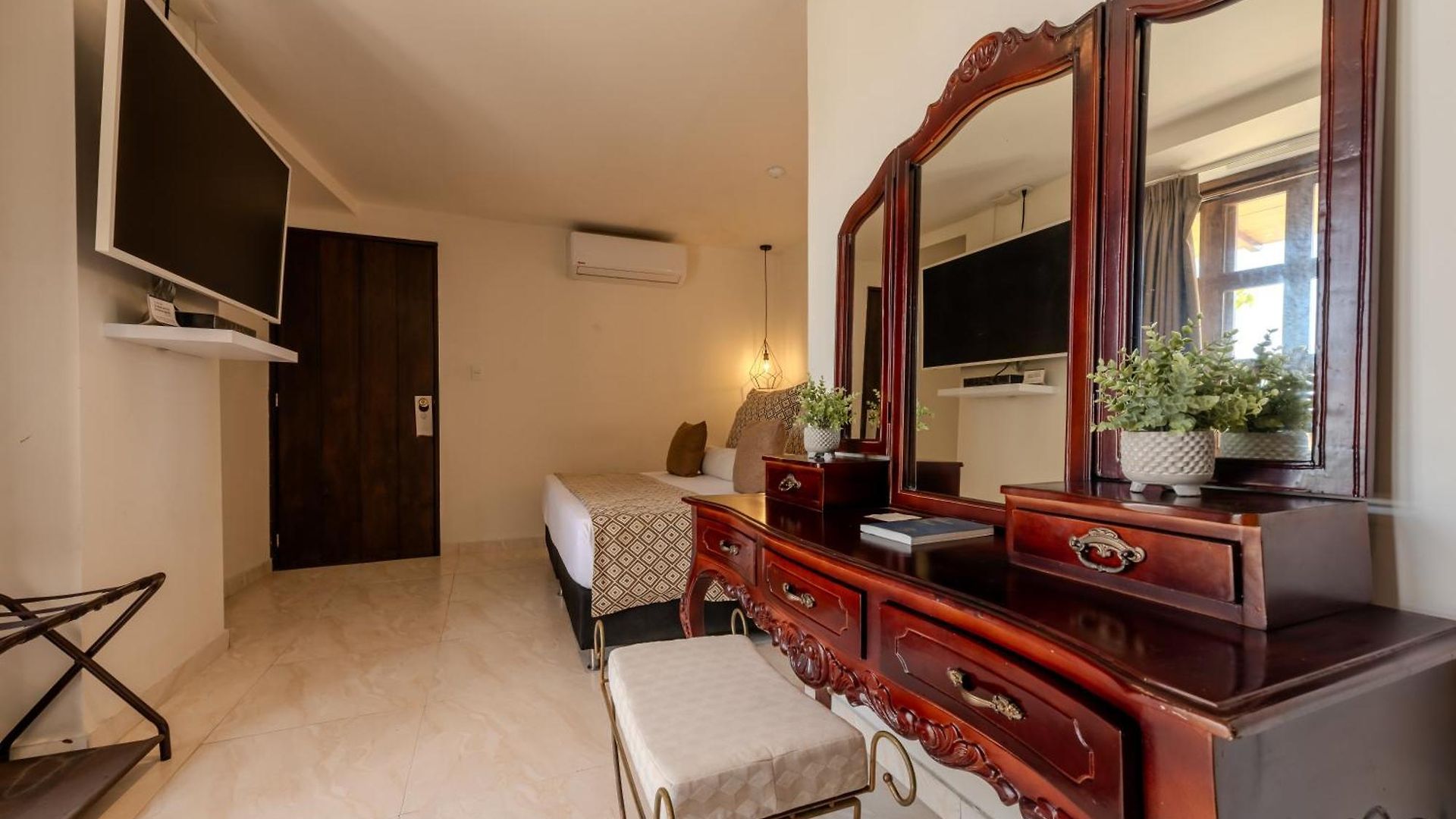 Hotel Dorado Plaza Boutique Calle Del Arsenal