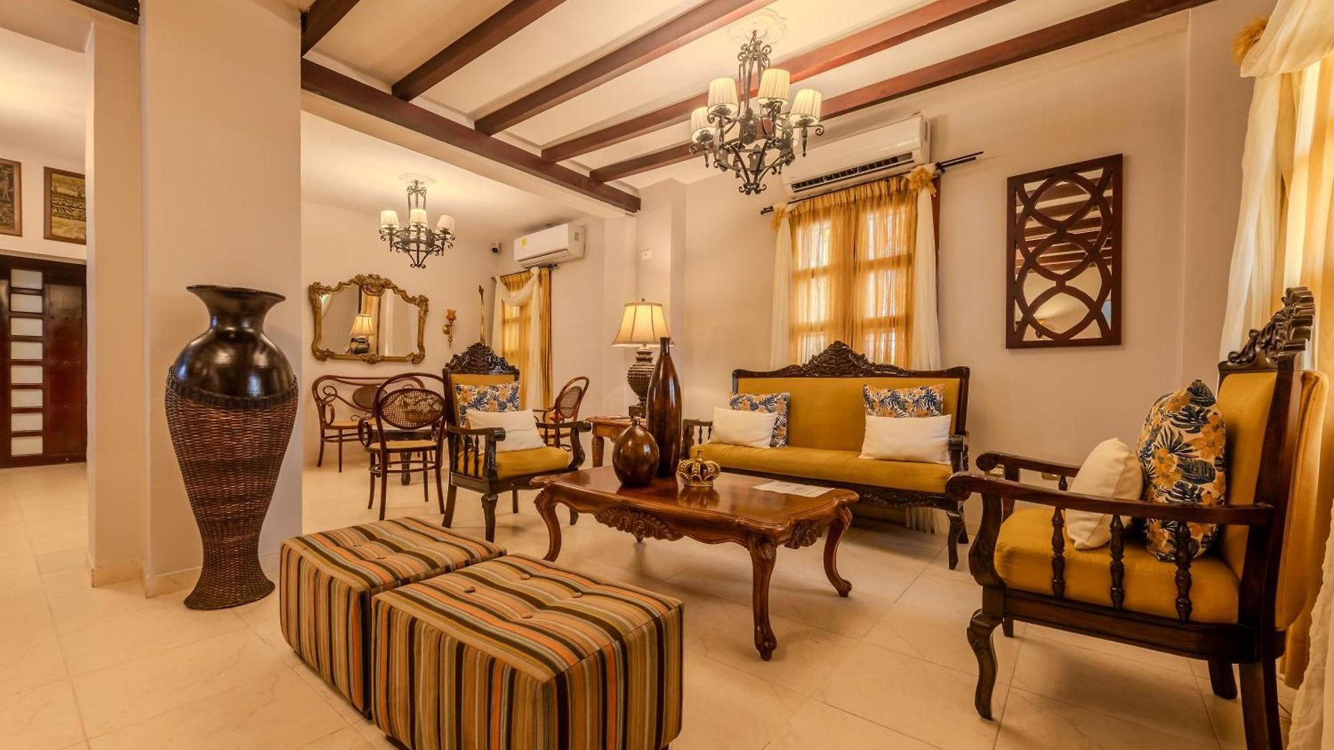 Dorado Plaza Boutique Calle Del Arsenal 4*