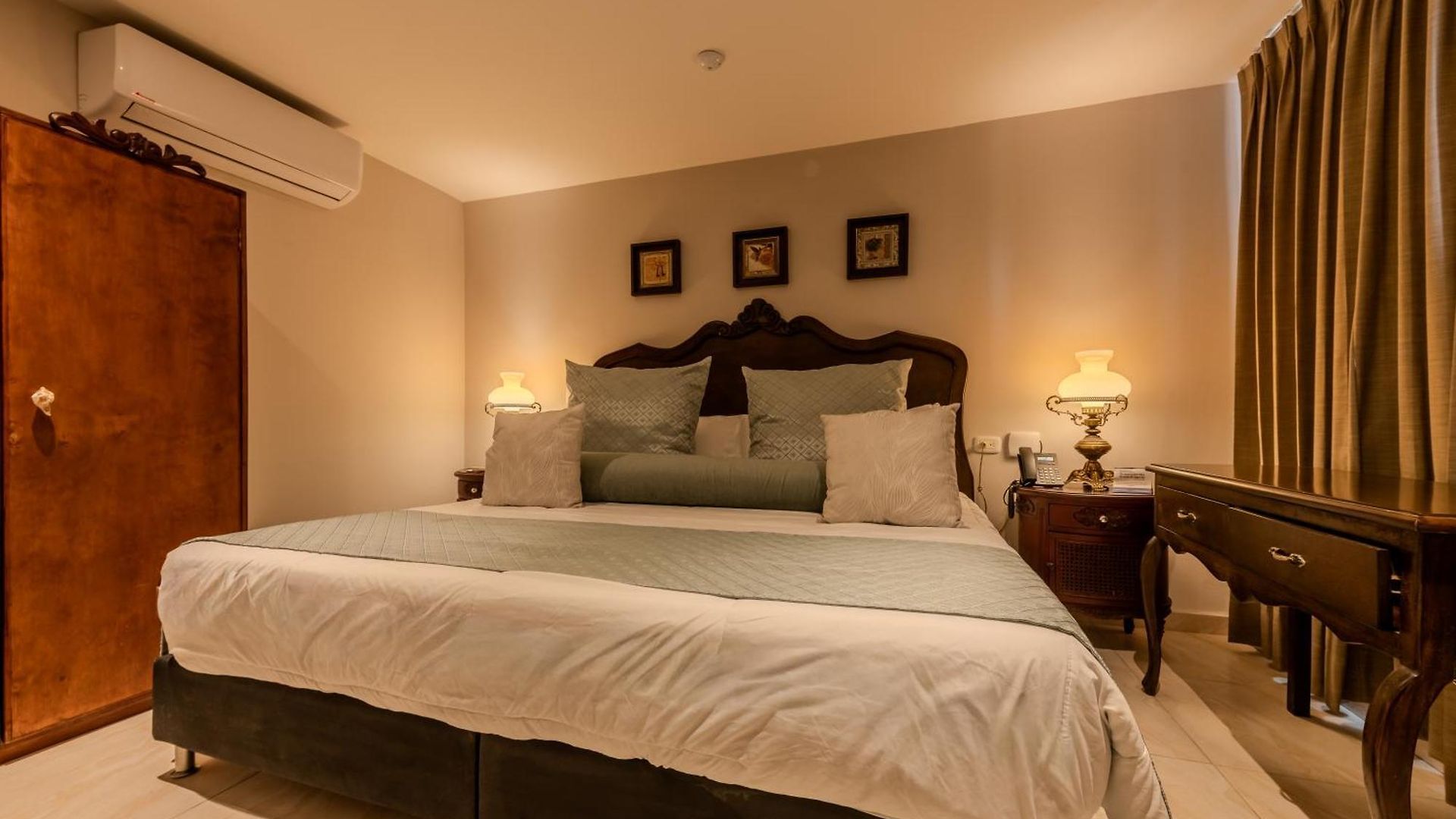 Dorado Plaza Boutique Calle Del Arsenal Hotel