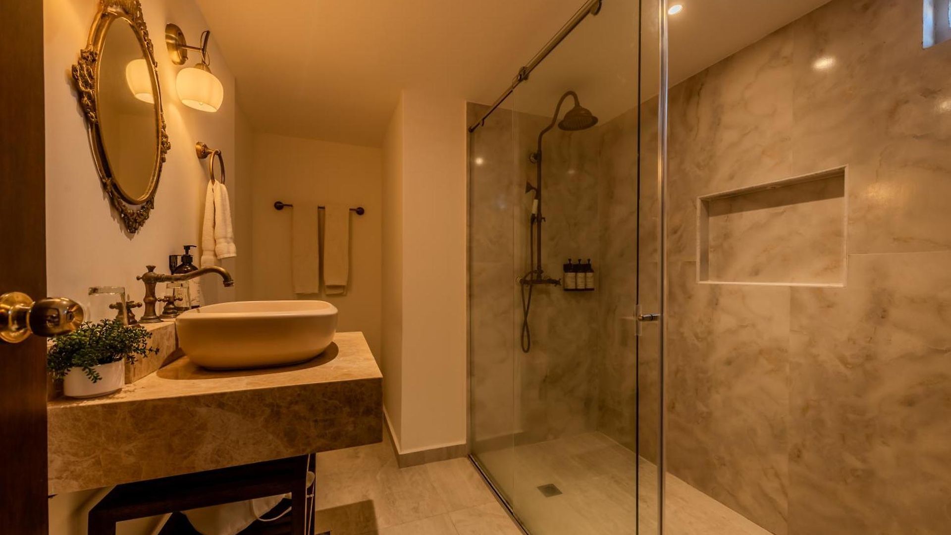 Hotel Dorado Plaza Boutique Calle Del Arsenal 4*