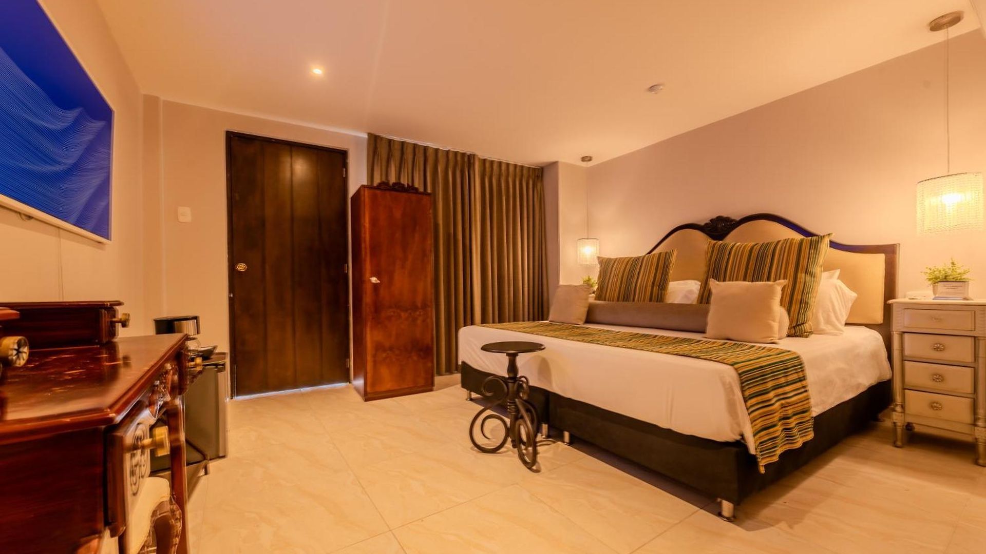 Dorado Plaza Boutique Calle Del Arsenal Hotel