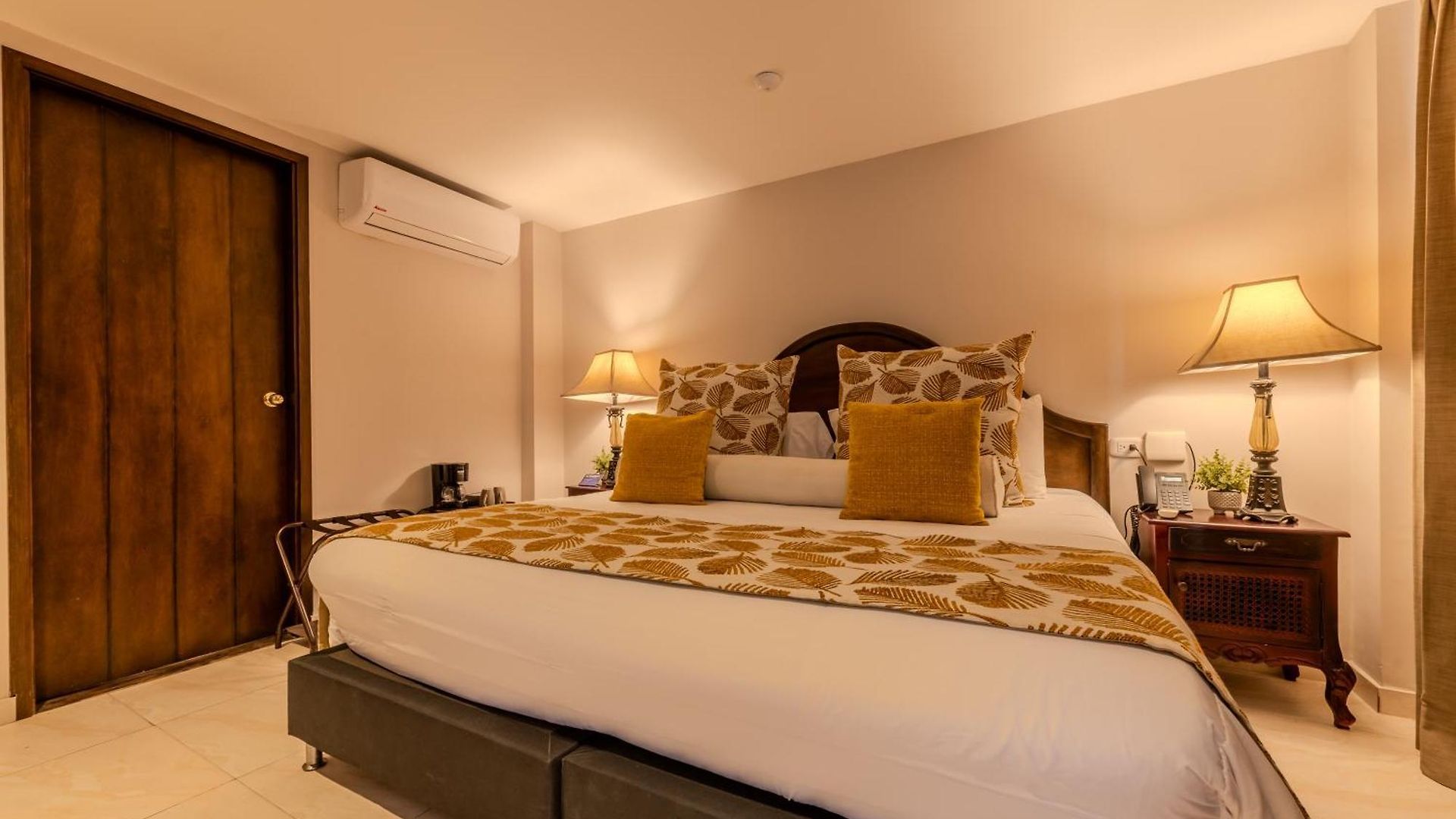 Dorado Plaza Boutique Calle Del Arsenal Hotel Cartagena