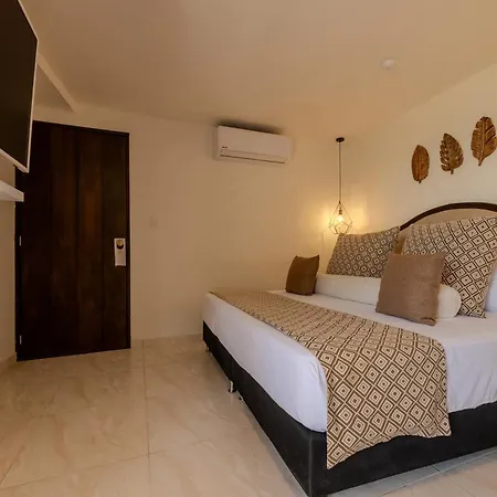 Dorado Plaza Boutique Calle Del Arsenal 4*
