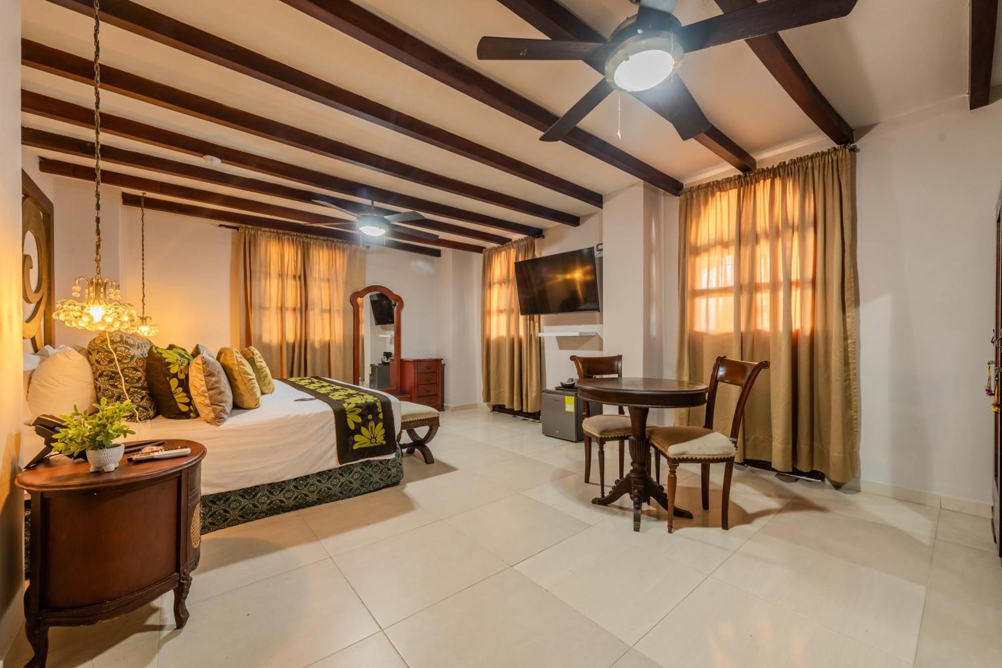 Hotel Dorado Plaza Boutique Calle Del Arsenal