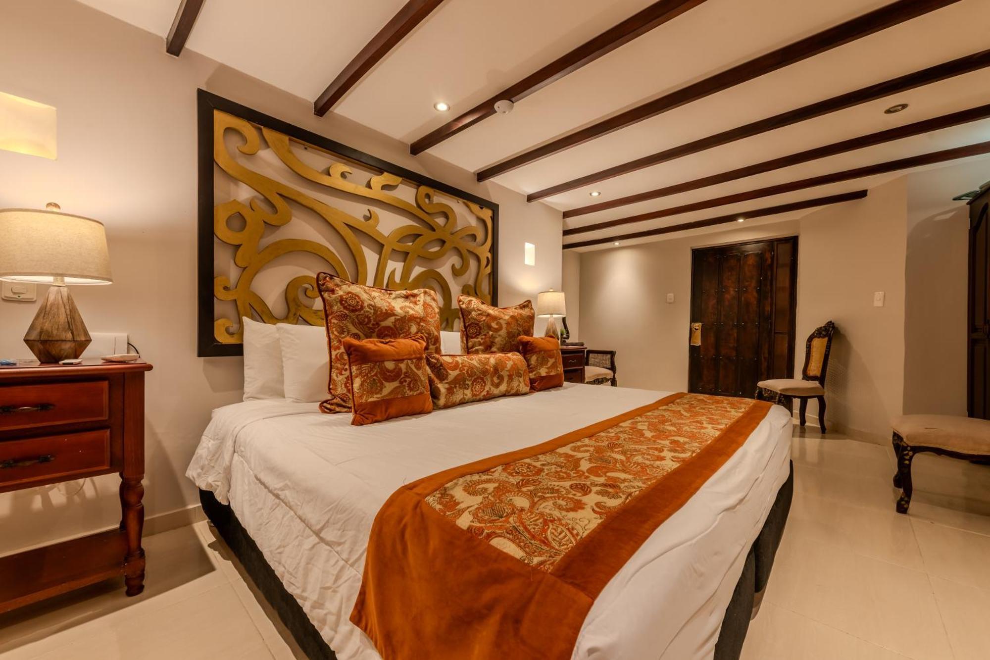 Dorado Plaza Boutique Calle Del Arsenal Hotel