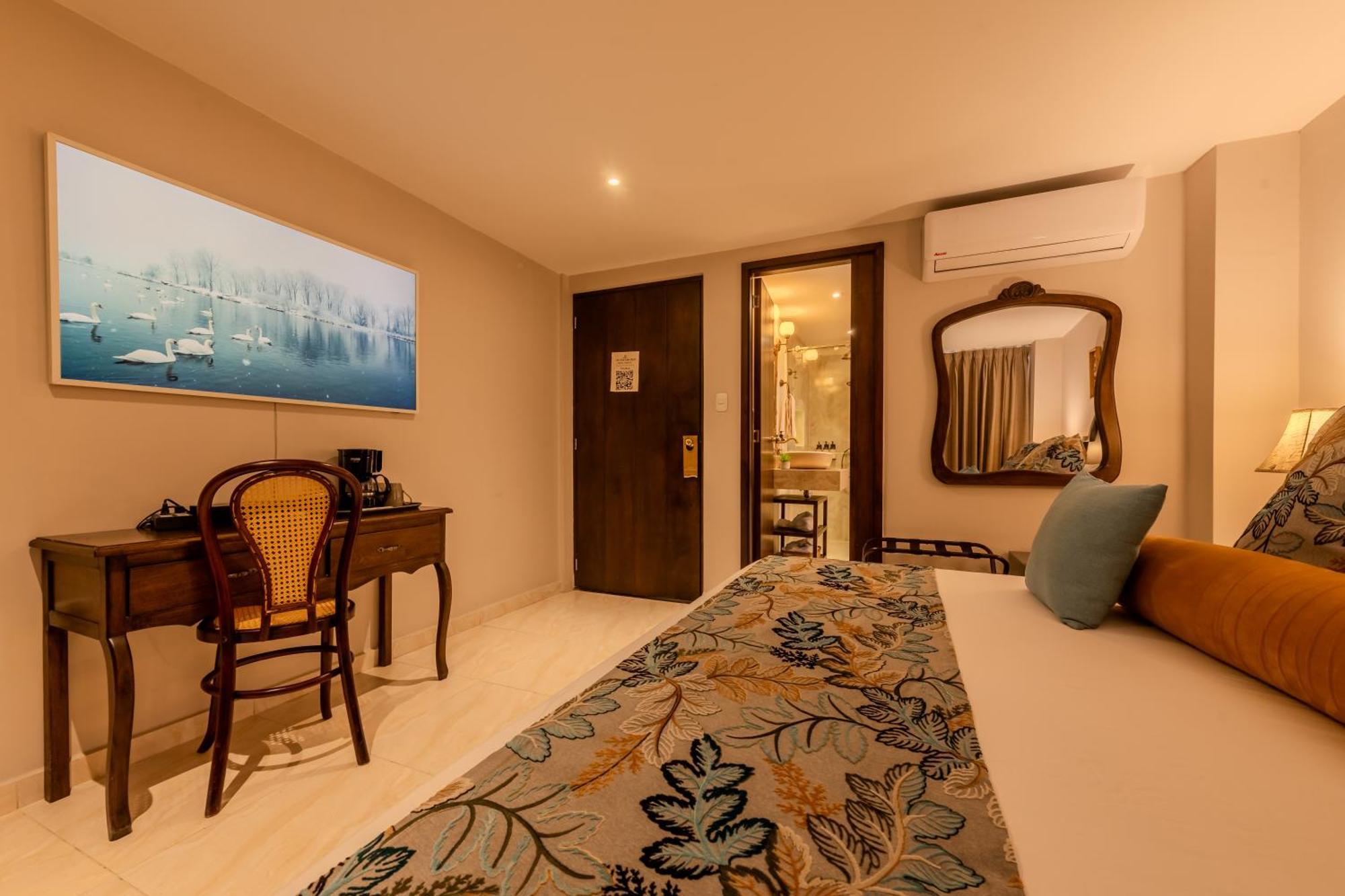 Dorado Plaza Boutique Calle Del Arsenal Hotel 4*