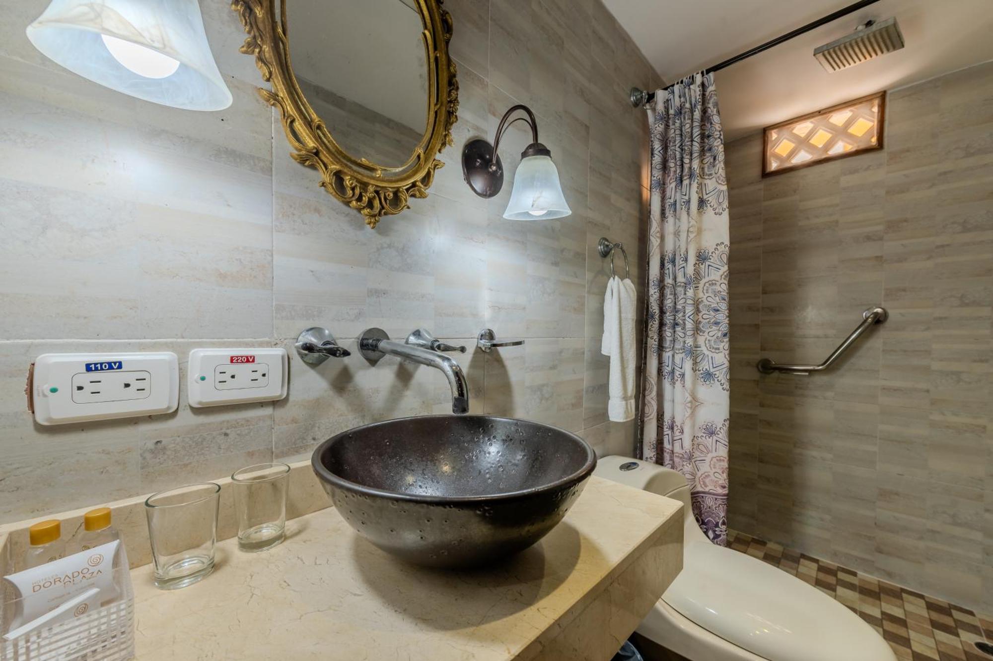 Dorado Plaza Boutique Calle Del Arsenal Hotel