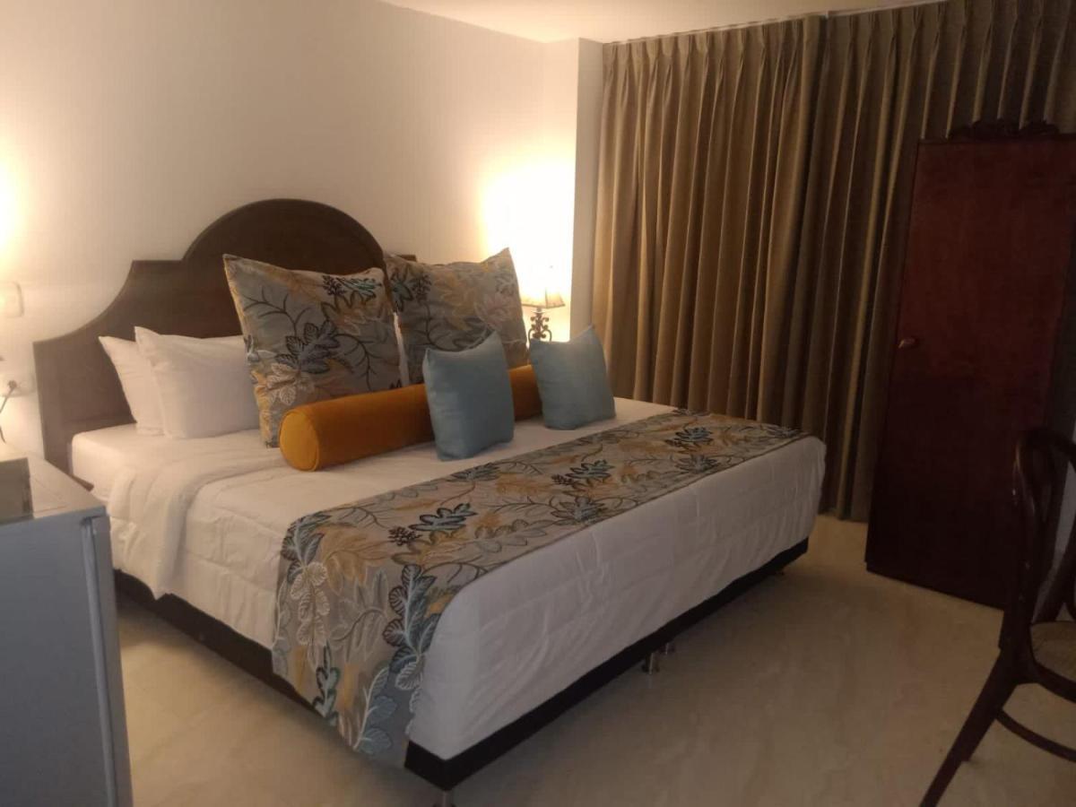 Hotel Dorado Plaza Boutique Calle Del Arsenal