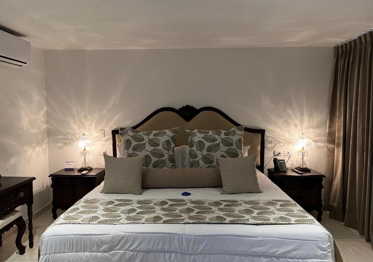 Dorado Plaza Boutique Calle Del Arsenal Hotel