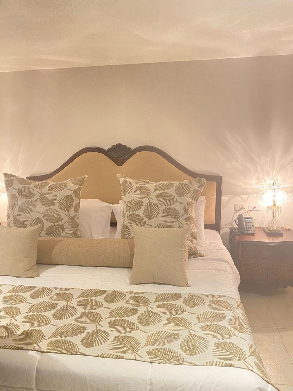 Dorado Plaza Boutique Calle Del Arsenal